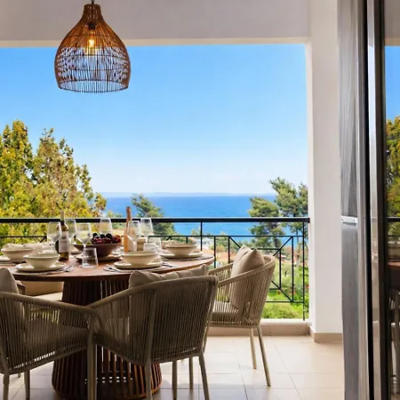 Horizon Panoramic Sea & Forest View *