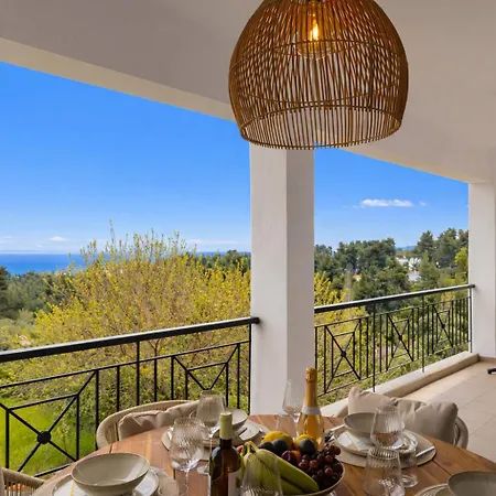 Horizon Panoramic Sea & Forest View Apartament *